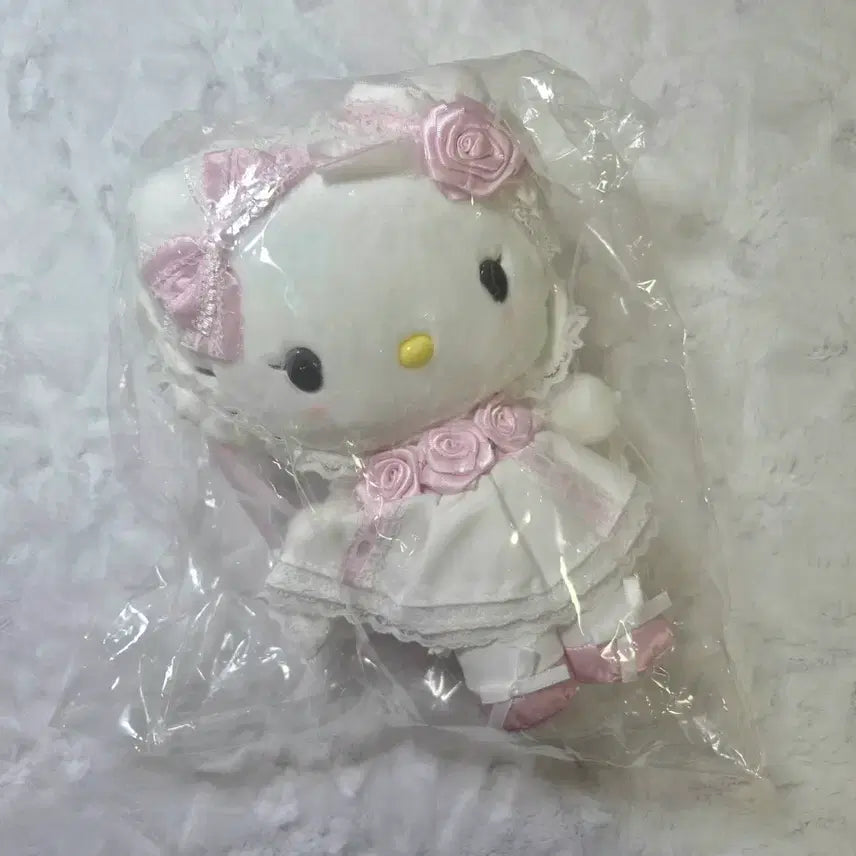 [BUNJANG] Sanrio White Frill Kitty Plush Doll / 산리오 화이트 프릴 키티 누이 인형 누이구루미