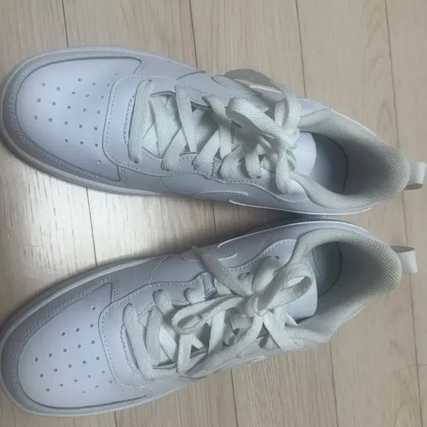 [SOLD OUT] 새상품 급처) 나이키 에어포스 새 운동화 팔아요