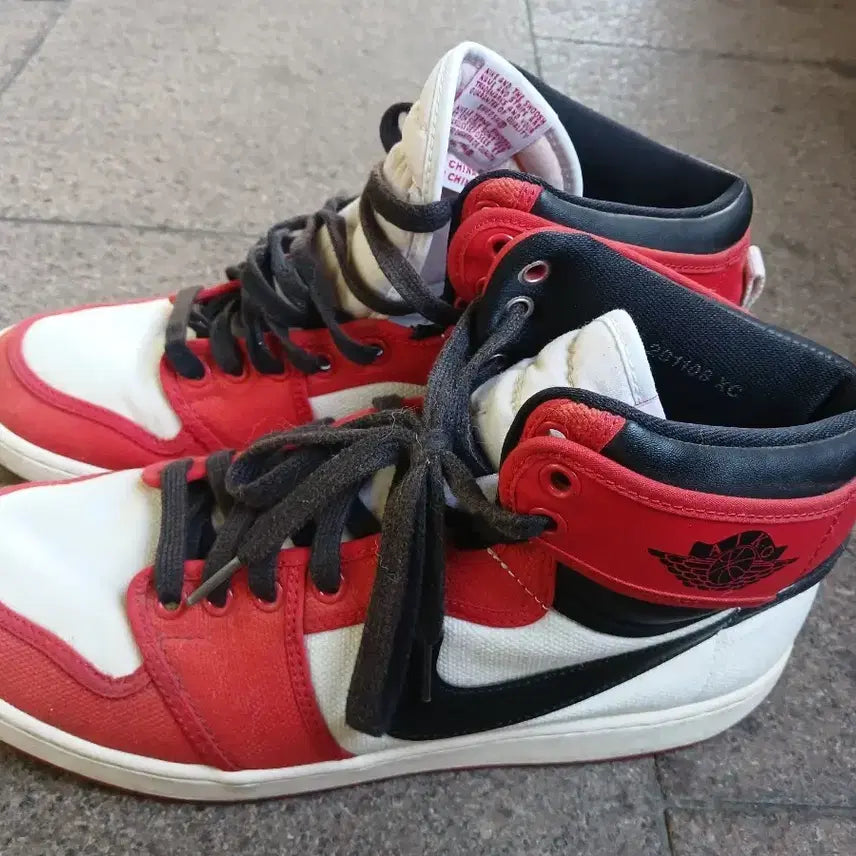 [BUNJANG] Nike Air Jordan 1 KO Chicago 2021 / 나이키 에어 조던1 KO 시카고 2021