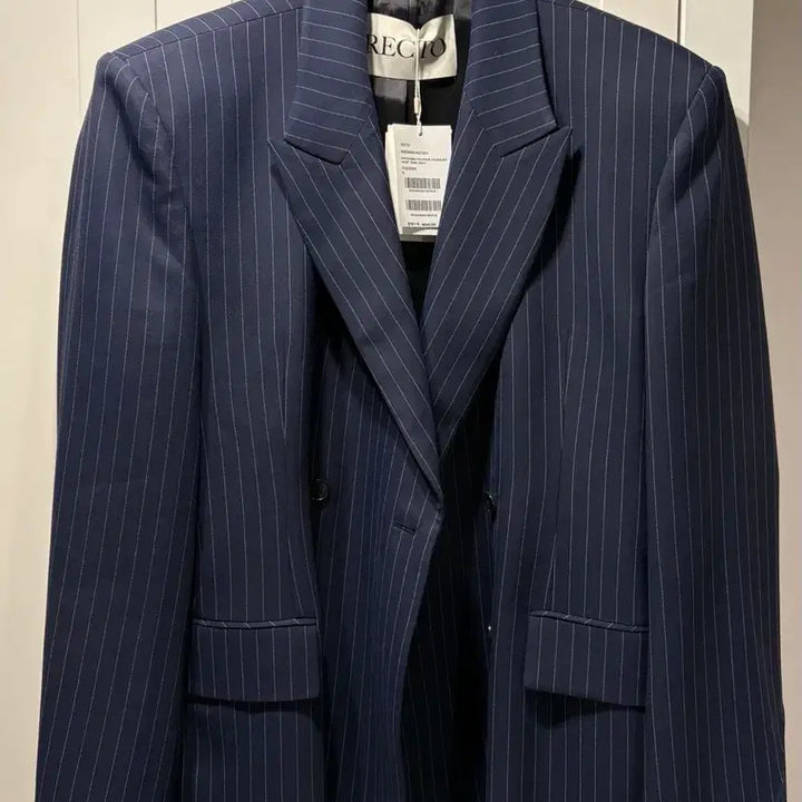 [BUNJANG] RECTO Pinstripe Hourglass Jacket S / [24fw] 렉토 핀스트라이프 아워글라스 자켓 S