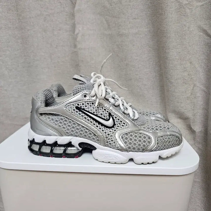 [BUNJANG] Nike Air Zoom Spiridon Cage 2 Metallic Silver / 255나이키 에어 줌 스피리돈 케이지 2 메탈릭 실버     -931
