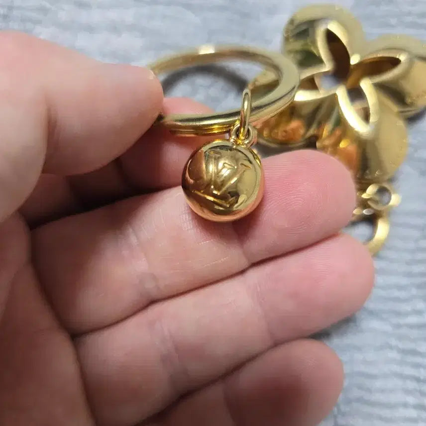 [BUNJANG] Louis Vuitton Authentic Metal Gold Porte Cles Eclipse Keychain Bag Charm / 루이비통 정품 메탈 골드 포르테 클레스 이클립스 키 체인 백 참