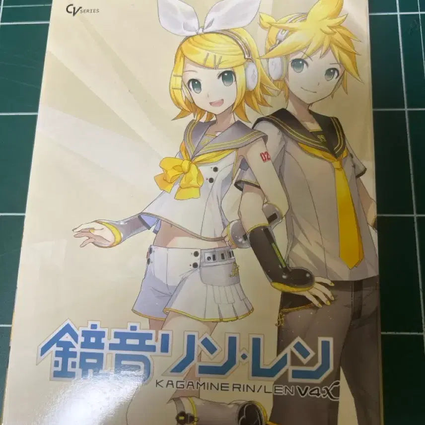 [SOLD OUT] 보컬로이드 카가미네 린 렌 V4X 패키지
