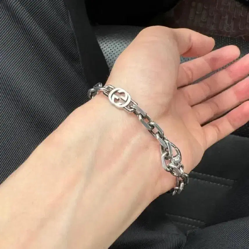 [BUNJANG] Gucci Silver GG Logo Bracelet Unisex / 구찌 실버 GG 로고 팔찌 남녀공용