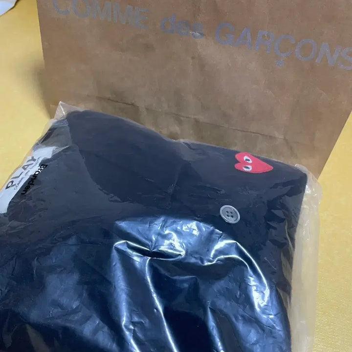 [BUNJANG] Comme des Garçons PLAY Black Cardigan L Size / 꼼데가르송 플레이 블랙 가디건 L사이즈