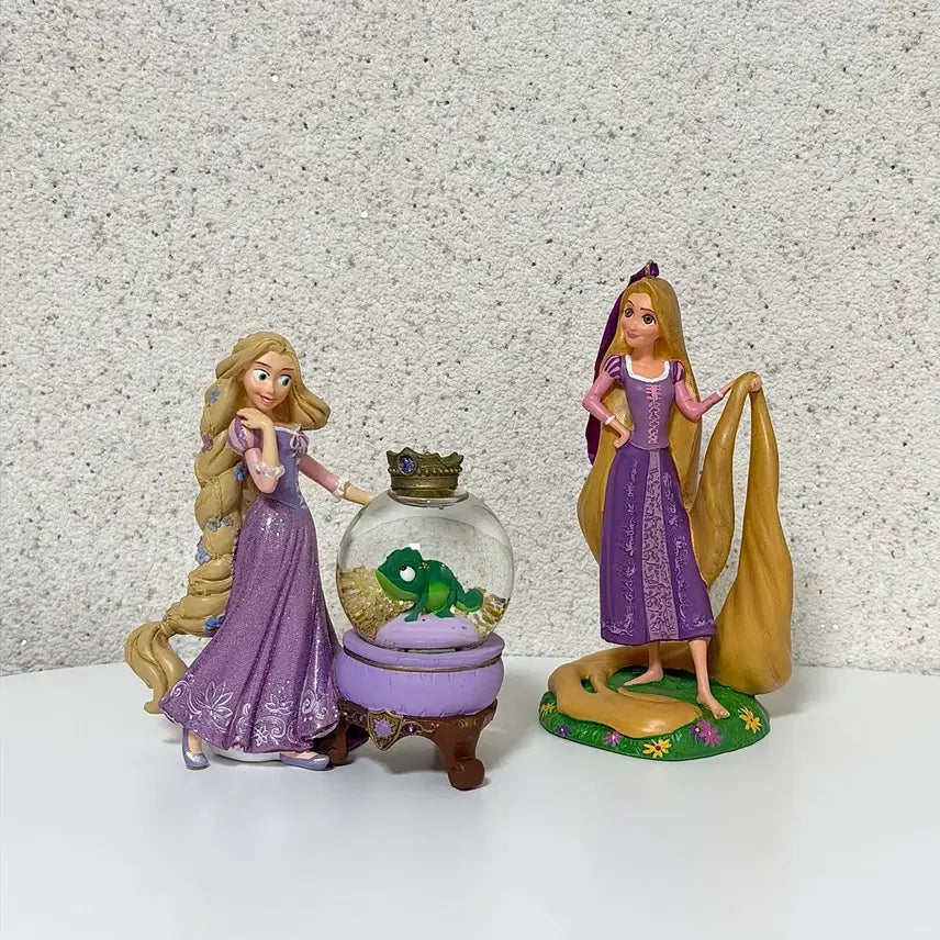 [BUNJANG] Disney Tangled Rapunzel Snow Globe Figure Ornament Set / (진짜 아끼던 희귀 상품들)디즈니 라푼젤 스노우글로브 피규어 오너먼트
