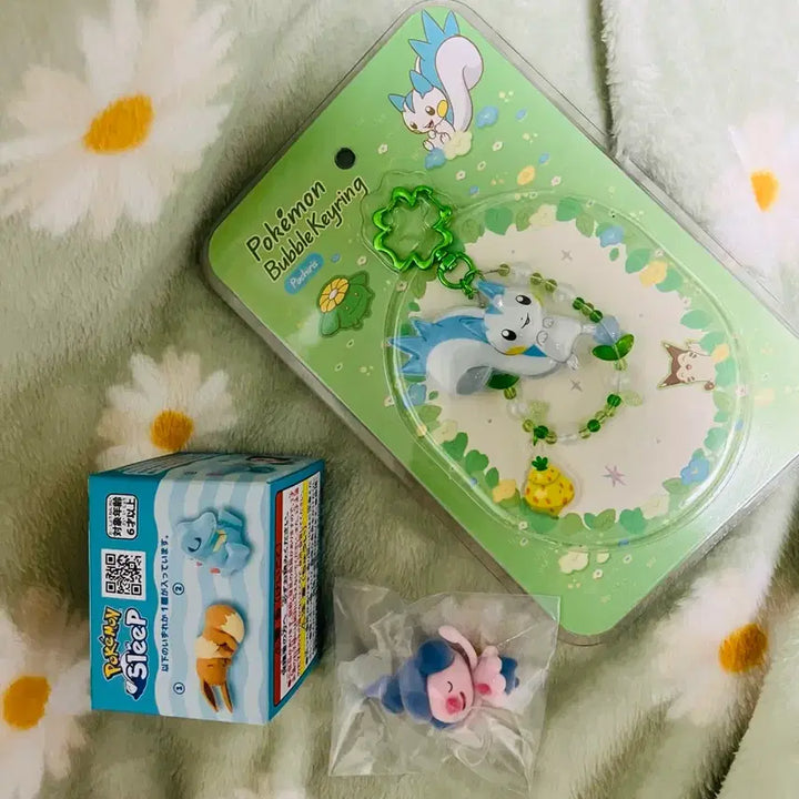 [BUNJANG] Pokemon Pachirisu Bubble Keyring &amp; Imitating Figure Bundle / 파치리스 버블 키링 + 포켓몬 슬립 흉내내 피규어