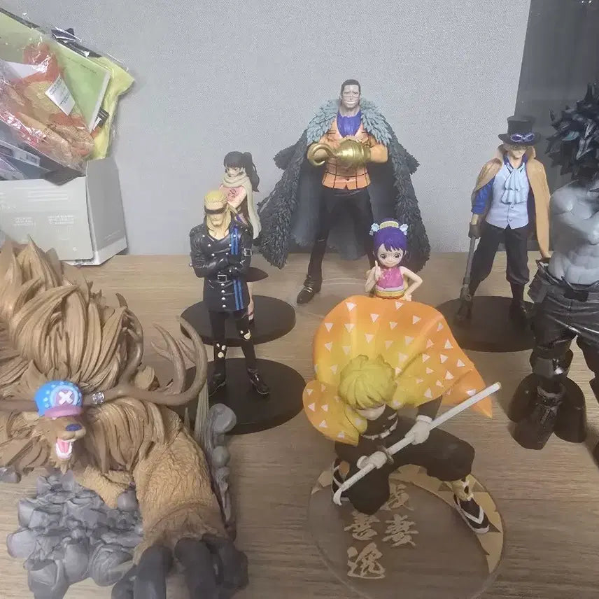 [BUNJANG] One Piece &amp; Demon Slayer Figure Bundle Set / 피규어 일괄 6만원에 팝니다