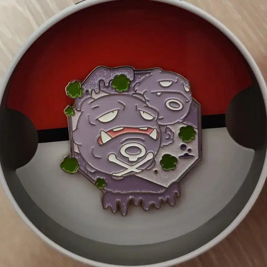 [BUNJANG] Pokemon 30th Anniversary Random Badge (Weezing) / 새상품)포켓몬 30주년 팝업 성수 랜덤 뱃지 100 2탄 또도가스