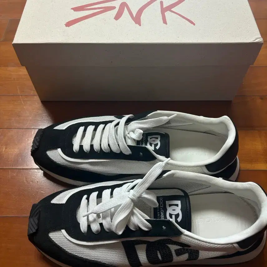 [BUNJANG] Dolce &amp; Gabbana Sneakers Black and White / 정품 돌체앤가바나 스니커즈