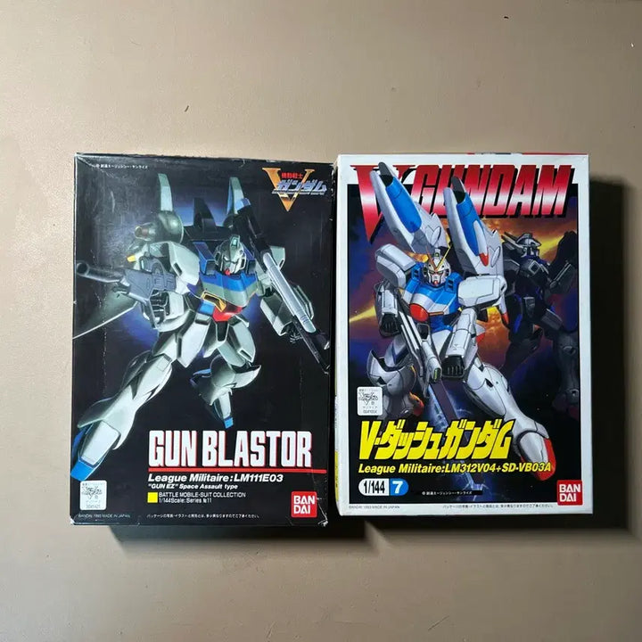 [BUNJANG] Bandai Guncannon V Dash Gundam 1/144 Scale Plastic Model Kit / 반다이 건블래스터/V대쉬 건담 1/144 프라모델
