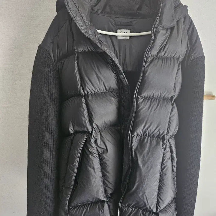 [BUNJANG] CP Company DD Shell Padded Knit Hoodie Black / CP 컴퍼니 디디쉘 패딩 니트 후드 블랙
