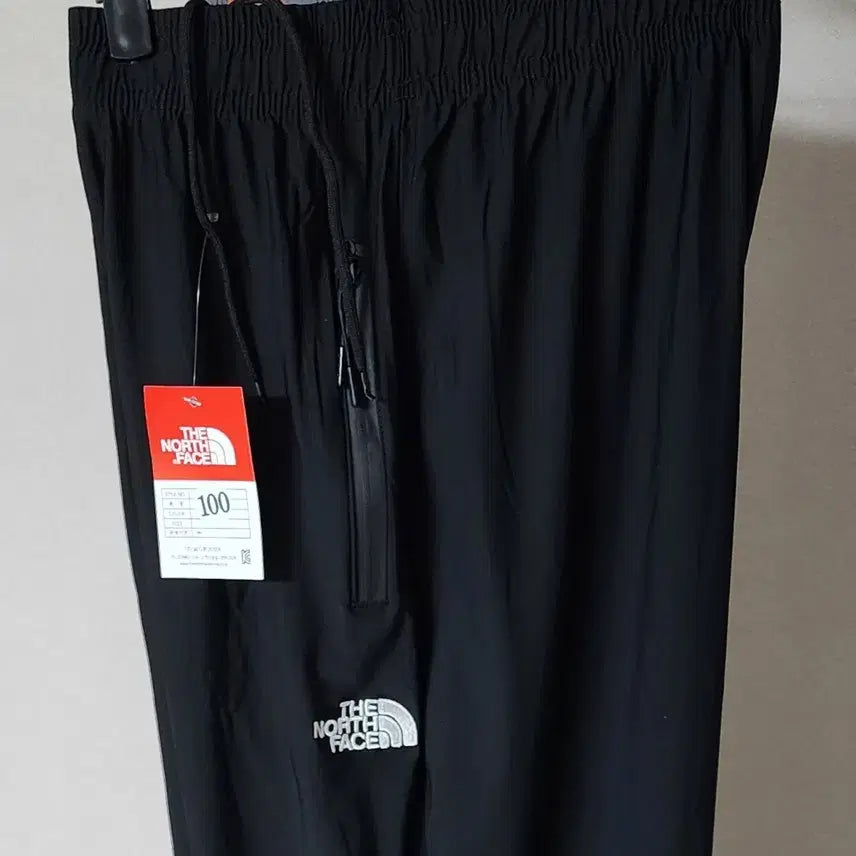 [SOLD OUT] 노스페이스 블랙 트레이닝 여름 냉감조거바지 100
