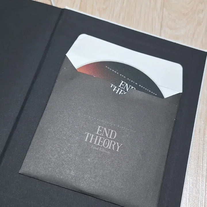 [BUNJANG] Younha 6th Repackage Album End Theory: Final Edition / 윤하 6집 리패키지 End Theory final edition 판매