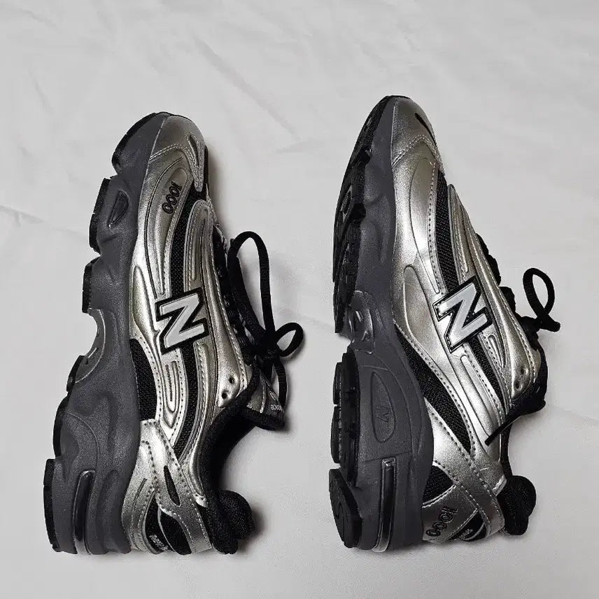 [BUNJANG] New Balance 1000 Black Silver Metallic US 5.5 / 뉴발란스 1000 블랙 실버 메탈릭 235 사이즈