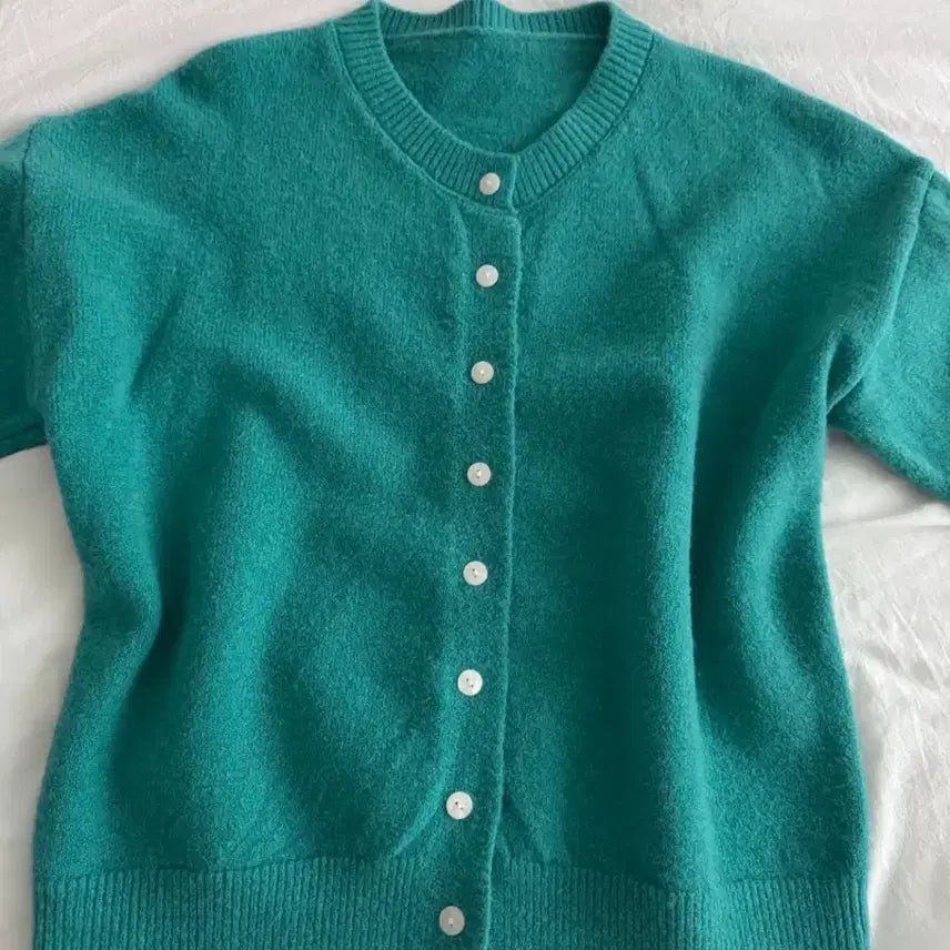 [BUNJANG] Round Neck Knit Cardigan / 라운드넥 니트 가디건