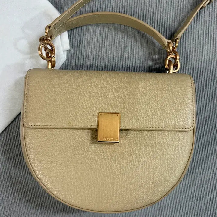 [BUNJANG] Couronne Half Moon Shoulder Bag with Strap and Dust Bag / 쿠론 하프문 숄더백 + 스트랩 더스트백(보증거 있음)