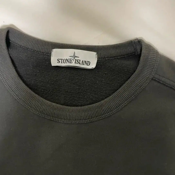 [BUNJANG] Stone Island Dark Grey Sweatshirt (Size S) / [S size]스톤아일랜드 다크 그레이 맨투맨
