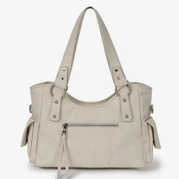 [BUNJANG] IuGamakaras Studded Leather Shoulder Bag Cream / 이우가마카라스 iugamakaras 스터드 레더 숄더백  크림