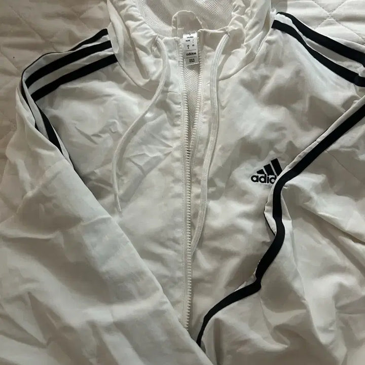 [BUNJANG] Adidas Windbreaker Jacket White / 아디다스 바람막이 흰색