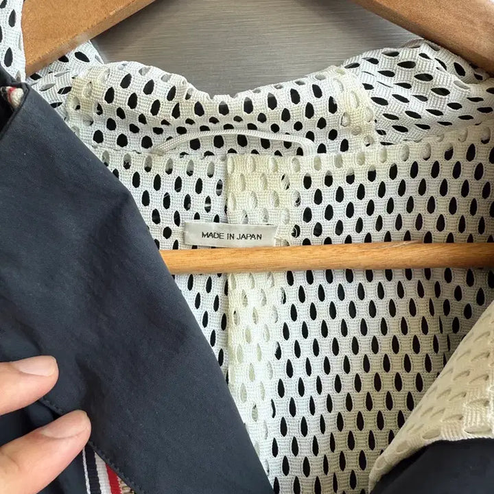 [BUNJANG] Thom Browne Tricolor Navy Windbreaker Jacket Size 3 / 톰브라운 삼선 네이비 바람막이 3