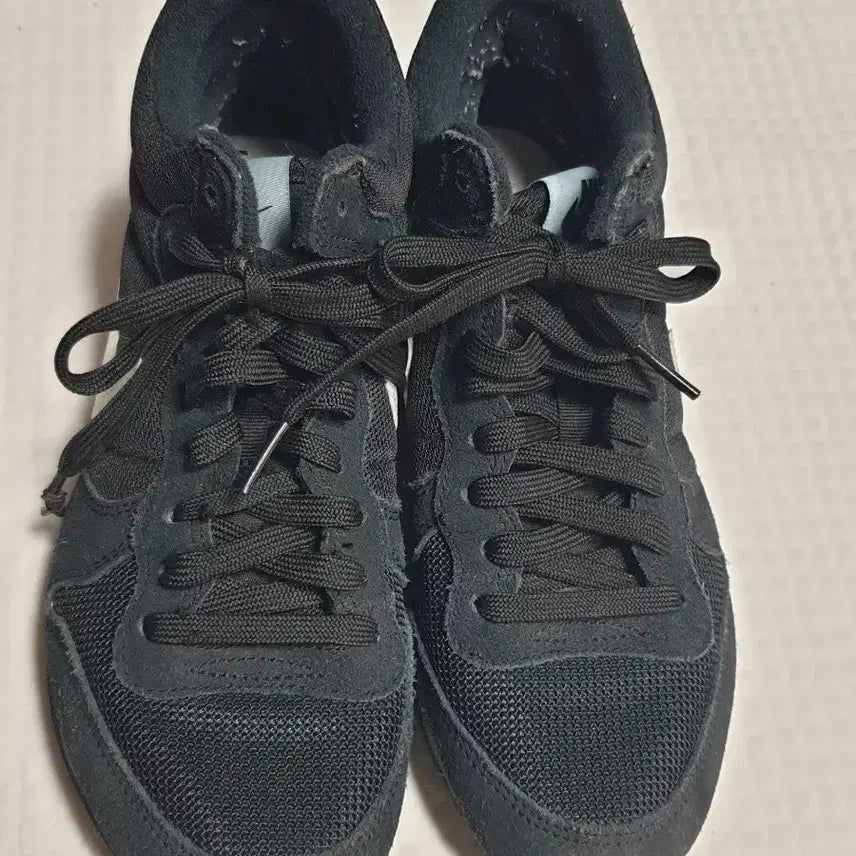 [BUNJANG] Nike Internationalist Mid Neck Sneakers / 나이키 블랙 인터내셔널리스트 미드넥 운동화 230
