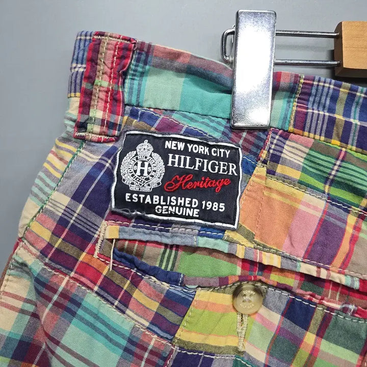 [BUNJANG] Tommy Hilfiger Patchwork Half Pants 38 / 타미힐피거 TOMMY HILFIGER 패치워크 하프 팬츠 38