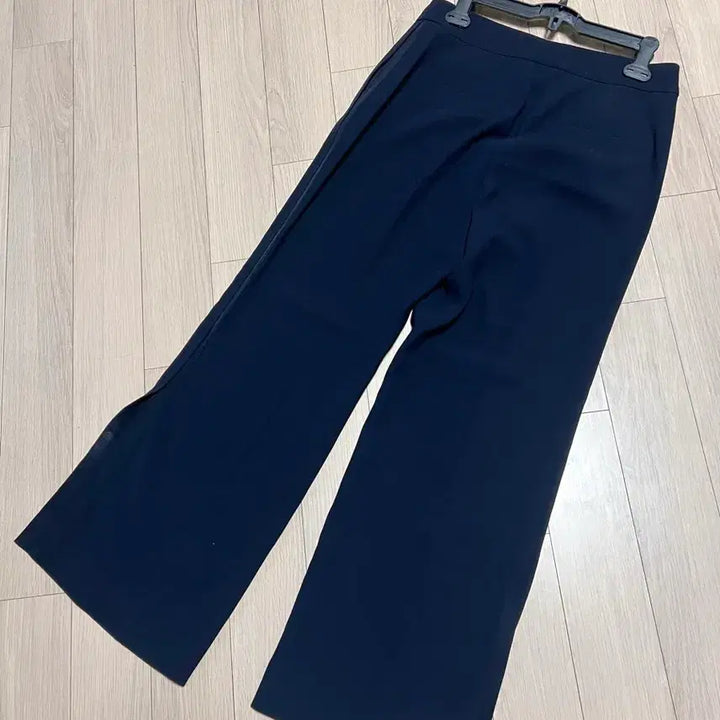 [BUNJANG] Lucky Chouette Slit Slacks Navy Pants / 럭키슈에뜨 트임 슬릿 슬랙스 네이비 팬츠 바지 봄가을 오피스룩 출근룩
