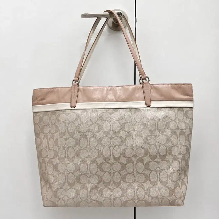 [BUNJANG] Coach Signature Leather Shoulder Bag / 정품 코치 시그니처 가죽 숄더백 품질보증서 있음