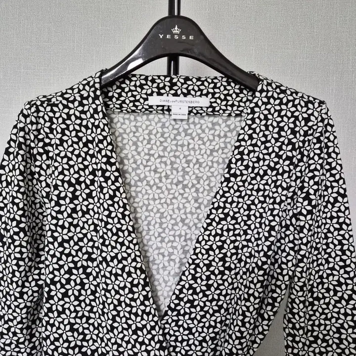 [BUNJANG] Diane von Furstenberg Silk Blend Wrap Dress / DVF 다이앤본퍼스텐버그 55 실크 랩원피스 W-원피스-280