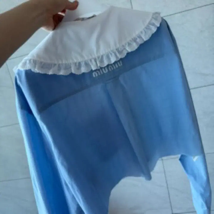 [BUNJANG] Miu Miu Blue Blouse Shirt with White Lace Collar / 미우미우 블라우스 셔츠