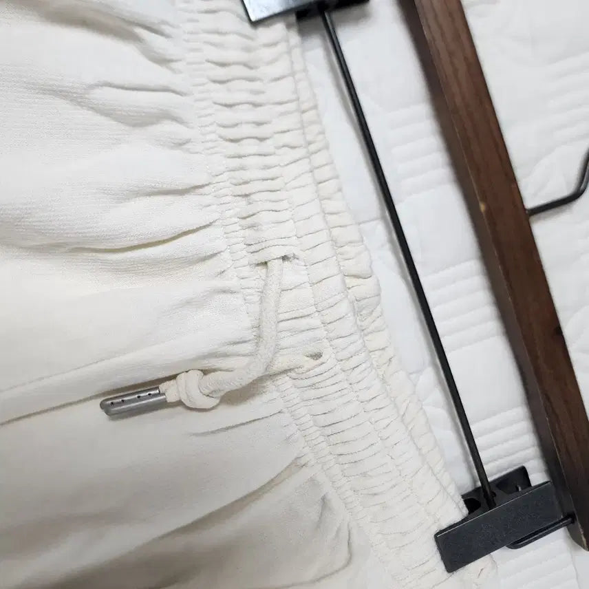 [BUNJANG] OBJECT Ivory Cotton Shorts / OBJECT 아이보리색 면 반바지