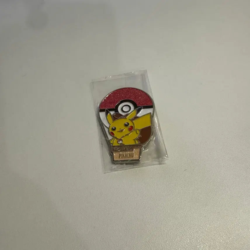 [BUNJANG] Lotte World Balloon Ride Pikachu Magnet / 롯데월드 풍선비행 포켓몬스터 피카츄 마그넷