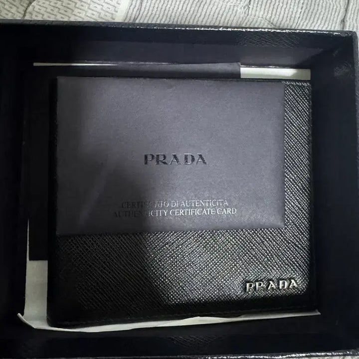 [BUNJANG] Prada Saffiano Bicolor Leather Wallet Black Mercurio Grey Unused / 프라다 사피아노 바이컬러 레더 지갑 블랙 머큐리오 그레이 미사용 새상품