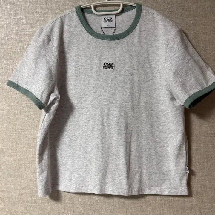 [BUNJANG] Codegraphy Small Square Embroidered Logo Ringer Short Sleeve T-Shirt - Mélange Grey / 코드그라피 스몰 스퀘어 자수 로고 링거 반소매 티셔츠-멜란지 그레이 M
