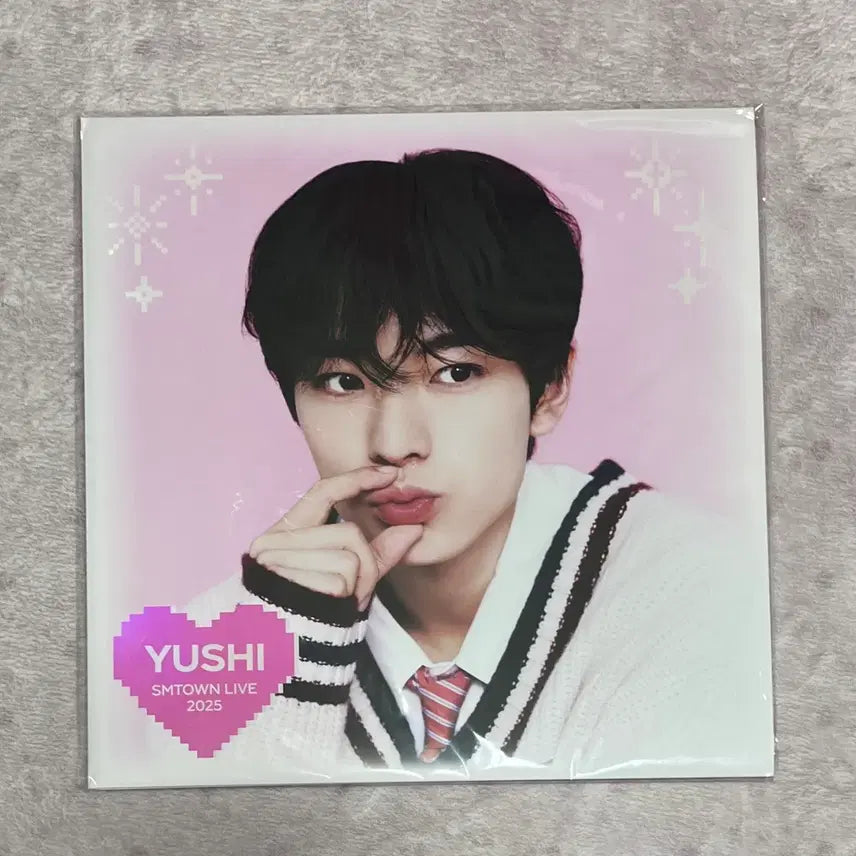 [BUNJANG] SMTOWN LIVE 2025 Yuushi LP Poster (Sealed) / 미개봉) LP포스터 유우시
