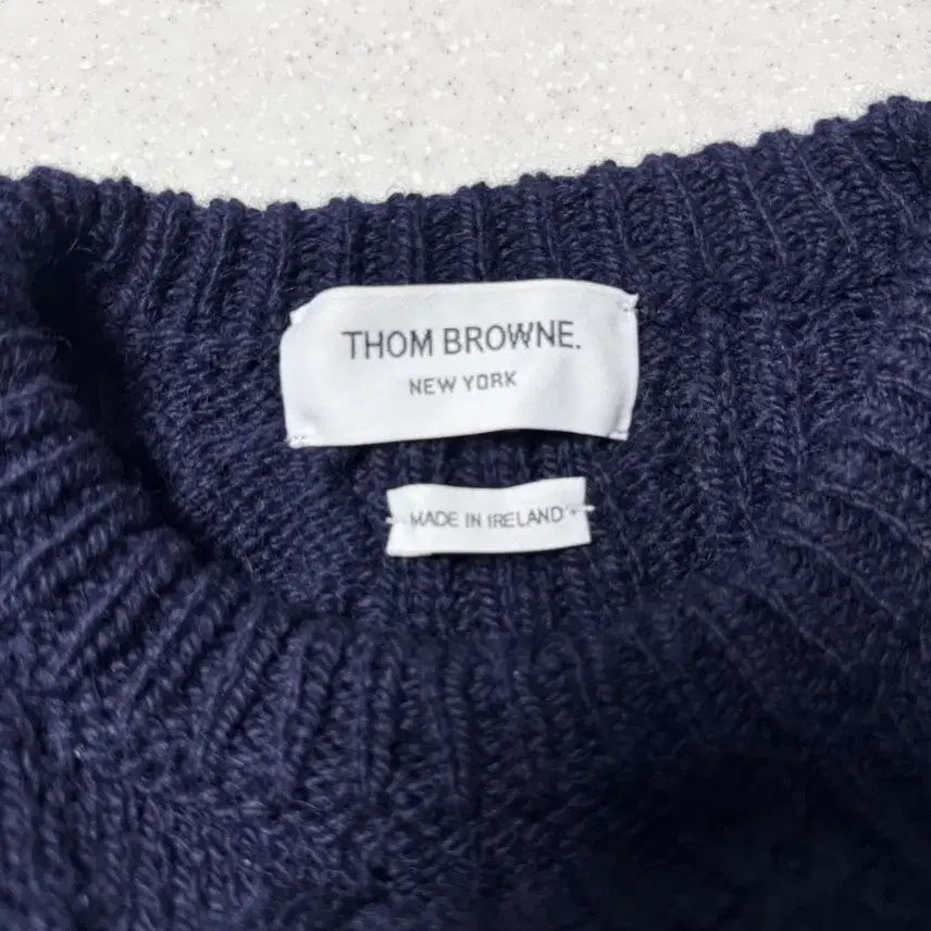 [BUNJANG] Thom Browne Aran Cable Knit Sweater Navy Size 3 / 톰브라운 아란케이블 니트 (3size)