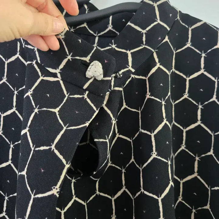 [BUNJANG] Choi Yeon Ok A-Line Blouse / 브랜드 <최연옥> 블라우스