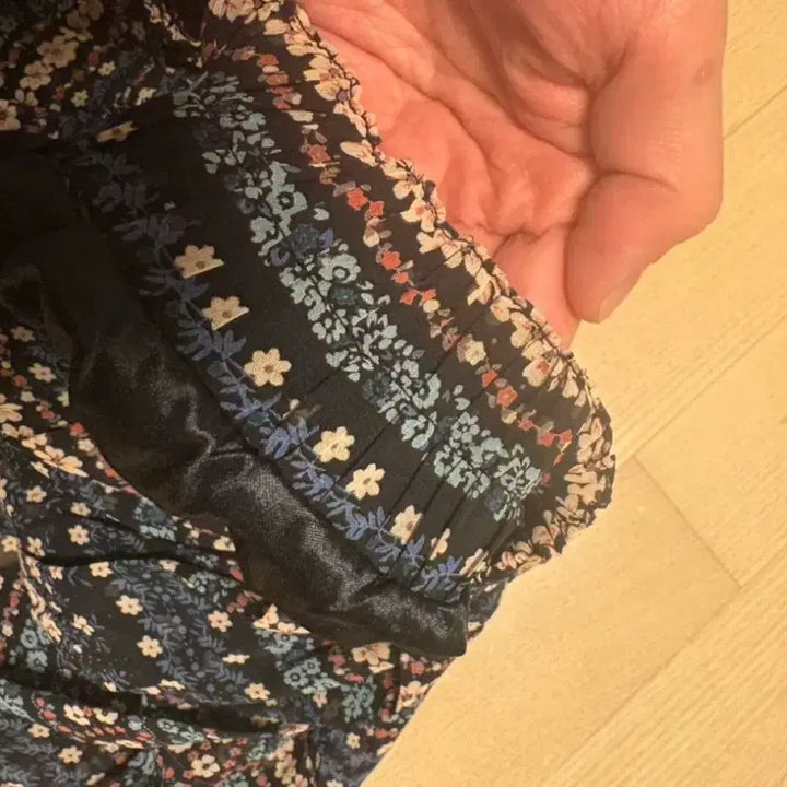 [BUNJANG] Flower Pattern Mini Skirt / 플라워 패턴 미니스커트