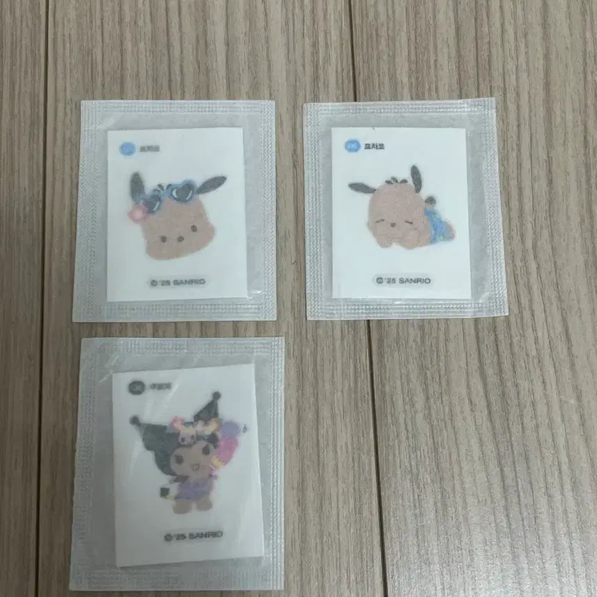 [BUNJANG] Tanning Pochacco &amp; Kuromi Ddakji Sticker Set / 올리브영 띠부씰 태닝 포챠코 포차코 쿠로미