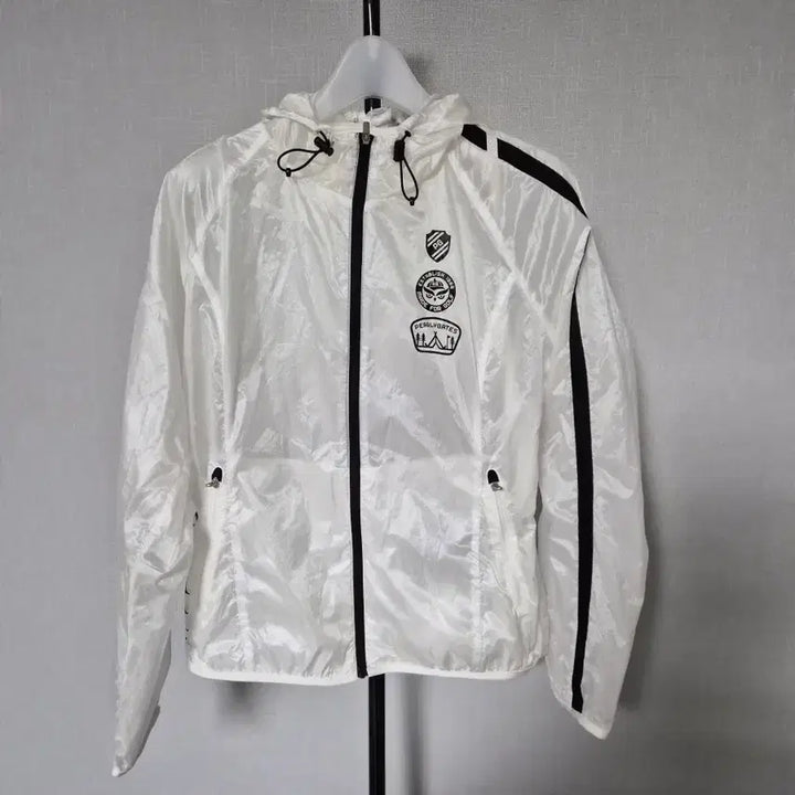 [BUNJANG] Pargates Lightweight Hooded Windbreaker Jacket / 파리게이츠 1호 95 골프 경량 바람막이 W-자켓-313