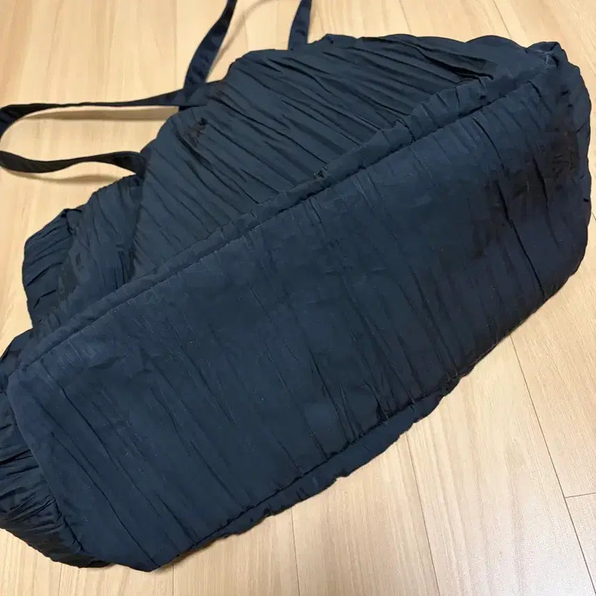 [BUNJANG] HA ARCHIVE WITH CTR Pleats Hybrid Tote Shoulder Bag / 하 아카이브 WITH CTR 츠통령 플리츠 하이브리드 토트 숄더백 가방