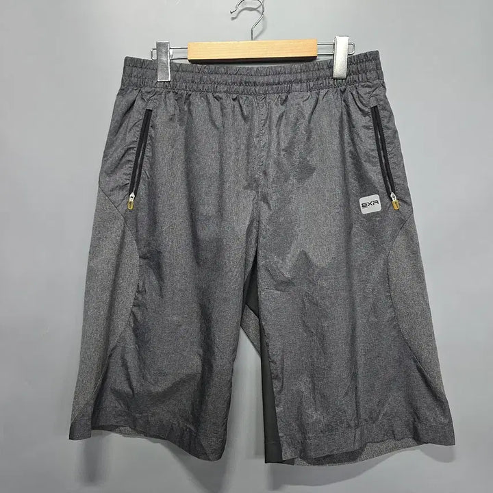 [BUNJANG] EXR Logo Point Sporty Shorts XL / EXR 로고 포인트 스포티 반바지 XL