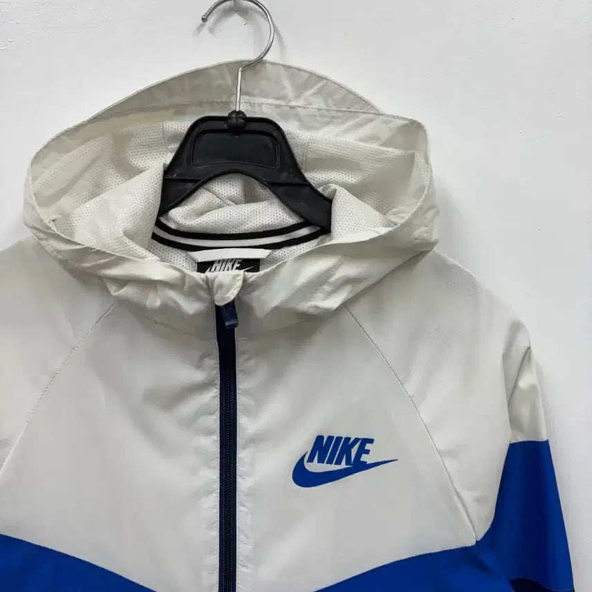 [BUNJANG] Nike Windrunner Hooded Windbreaker Jacket / 나이키 윈드러너 후드 바람막이s
