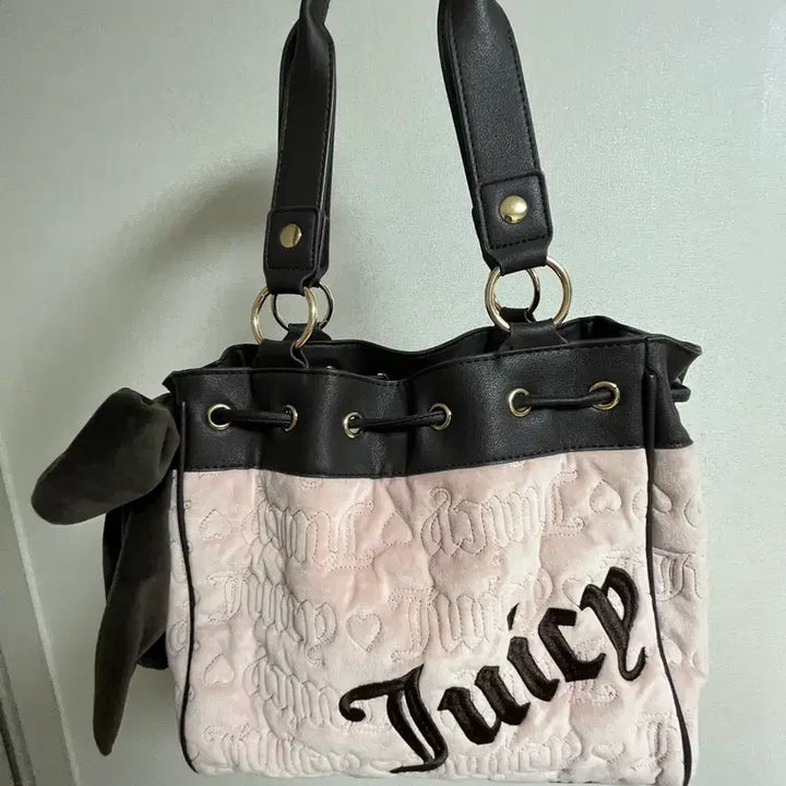 [BUNJANG] Juicy Couture Pink Velvet Shoulder Bag Daydreamer Bag / 쥬시꾸뛰르 가방 핑크 벨벳 숄더백 데이드리머백