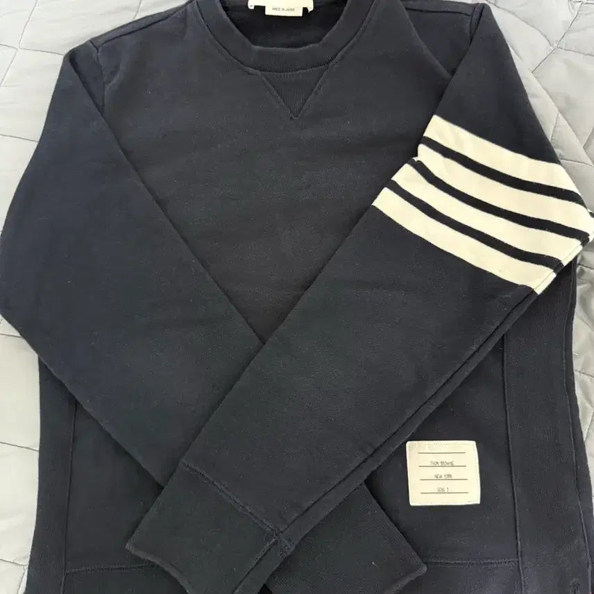 [SOLD OUT] 톰브라운 4선 네이비 스웨트셔츠 2사이즈