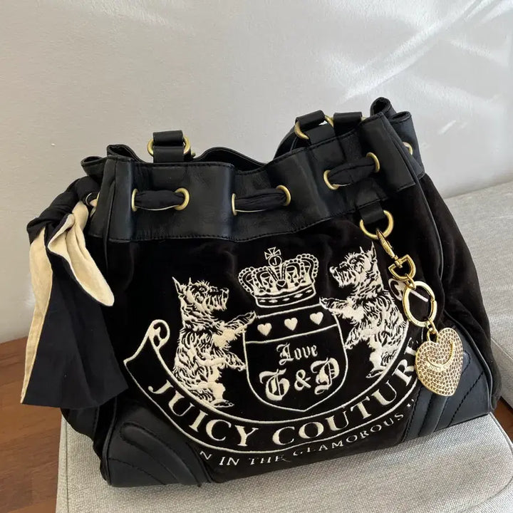 [BUNJANG] Juicy Couture Black Velvet Daydreamer Bag / 쥬시꾸뛰르 가방 블랙 벨벳 데이드리머백