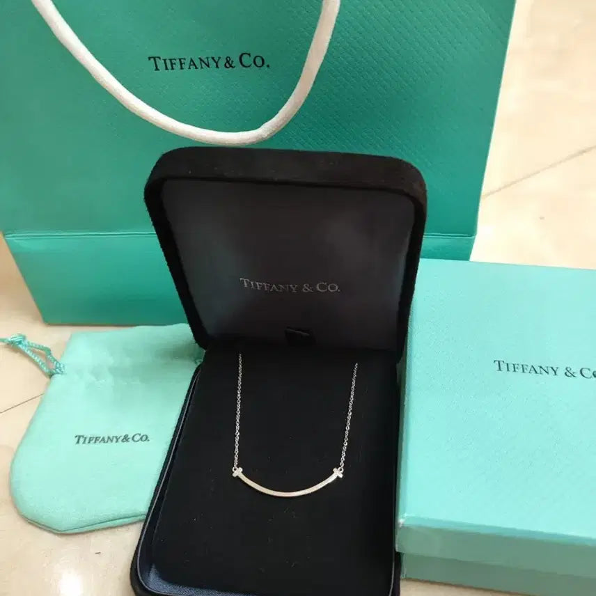 [BUNJANG] Tiffany &amp; Co. Smile Pendant Necklace / 티파니앤코 스마일 펜던트 목걸이