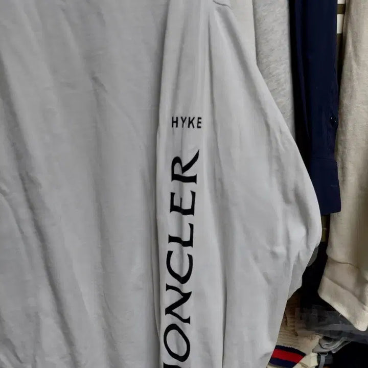 [BUNJANG] Moncler HYKE Collaboration Long Sleeve Shirt L (Actual Size 105) / 몽클레어 HYKE 콜라보 롱슬리브L 실측105 백화점판