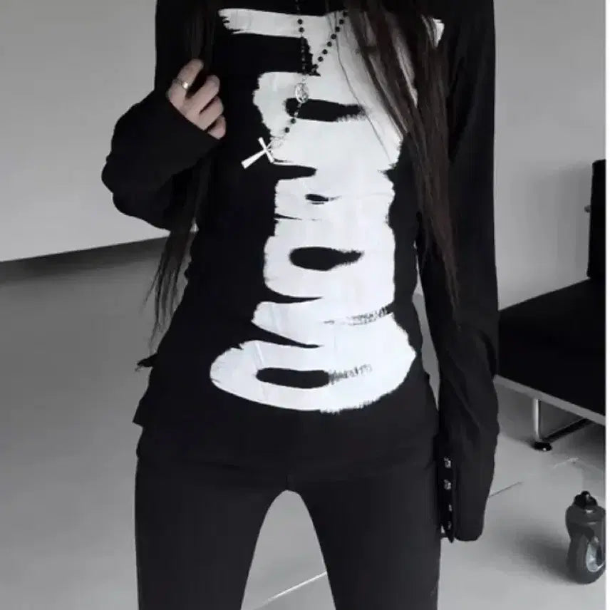 [BUNJANG] Lettering Long-Sleeve T-Shirt Black / 레터링 티 블랙